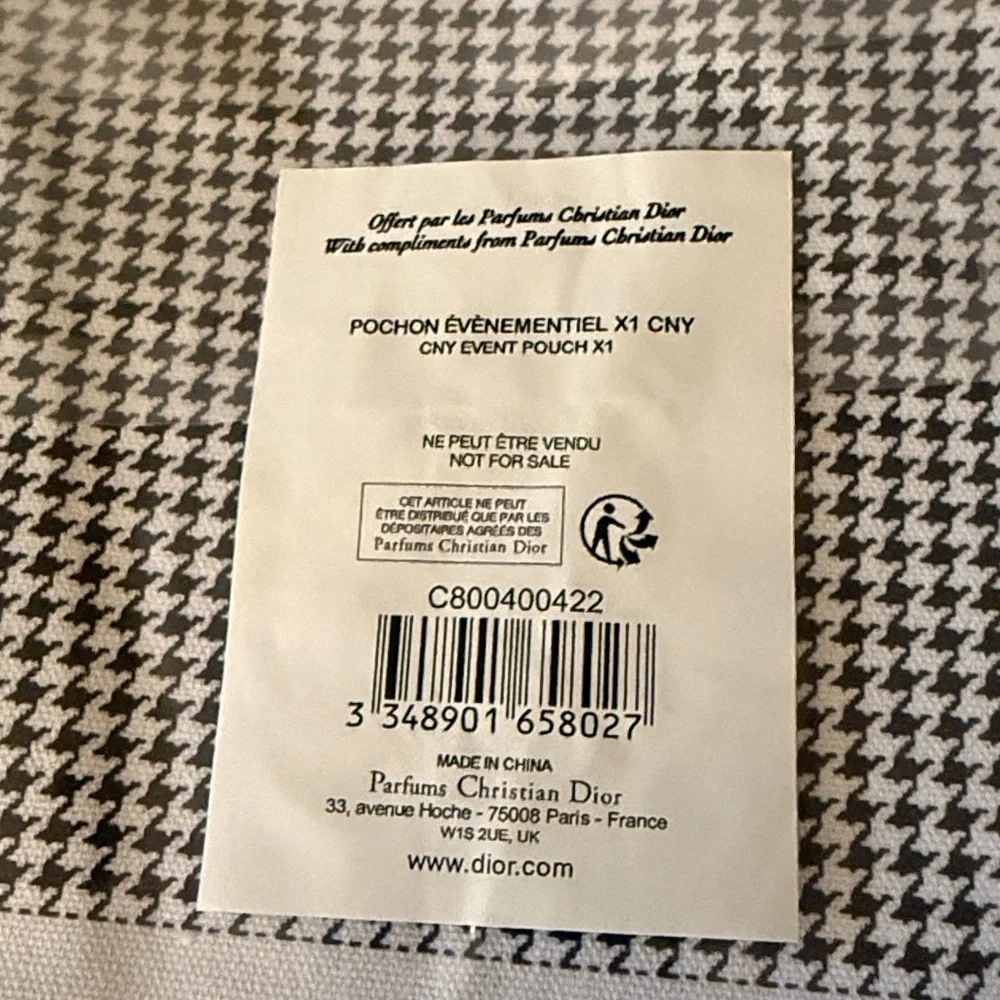 NWT Christian Dior Houndstooth 2023 Limited Edition Tote Bag. Japan Exclusive. - Picture 4 of 4